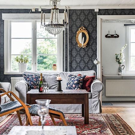 Stubbegarden - Unique Swedish Style With Fireplace Вадстена Экстерьер фото